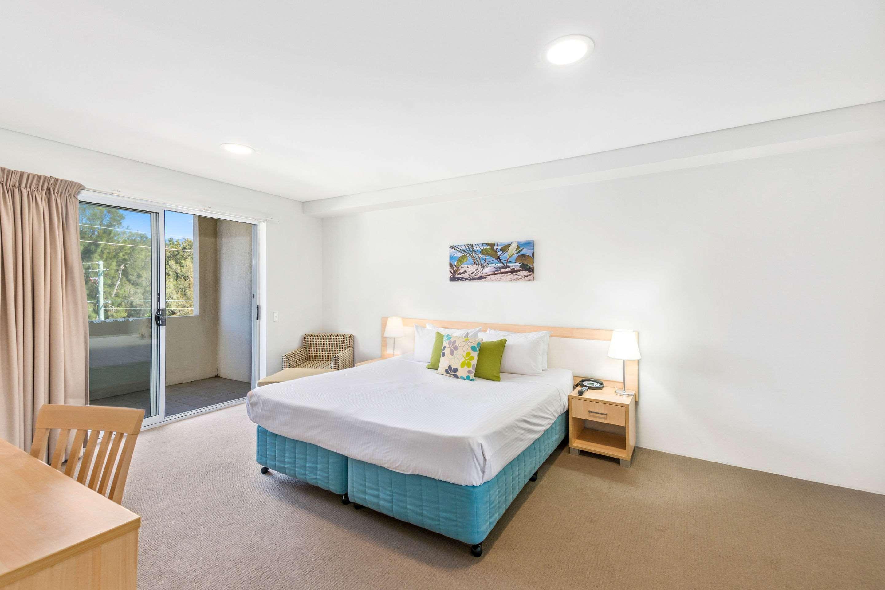 Quality Suites Pioneer Sands Wollongong Bagian luar foto