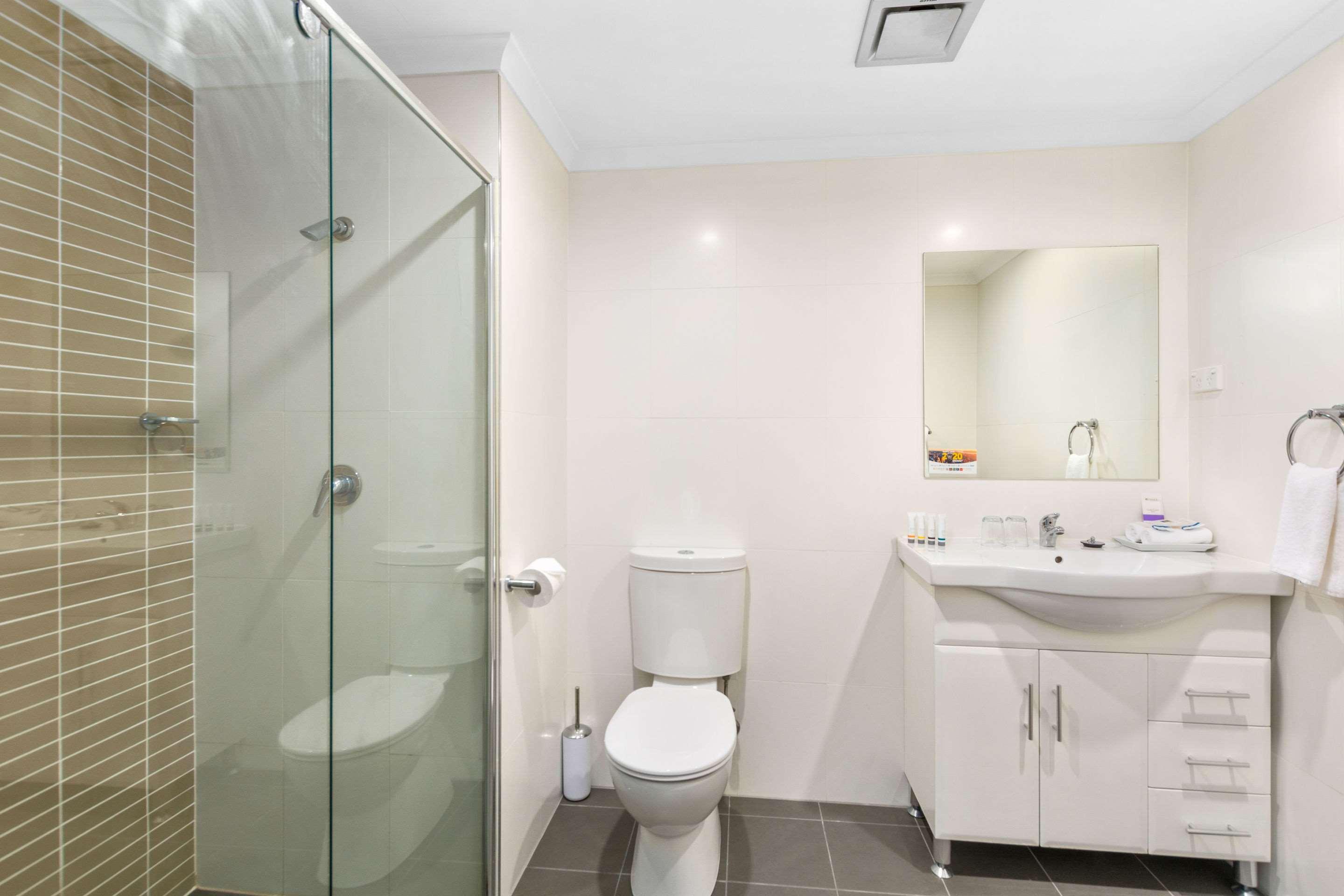 Quality Suites Pioneer Sands Wollongong Bagian luar foto