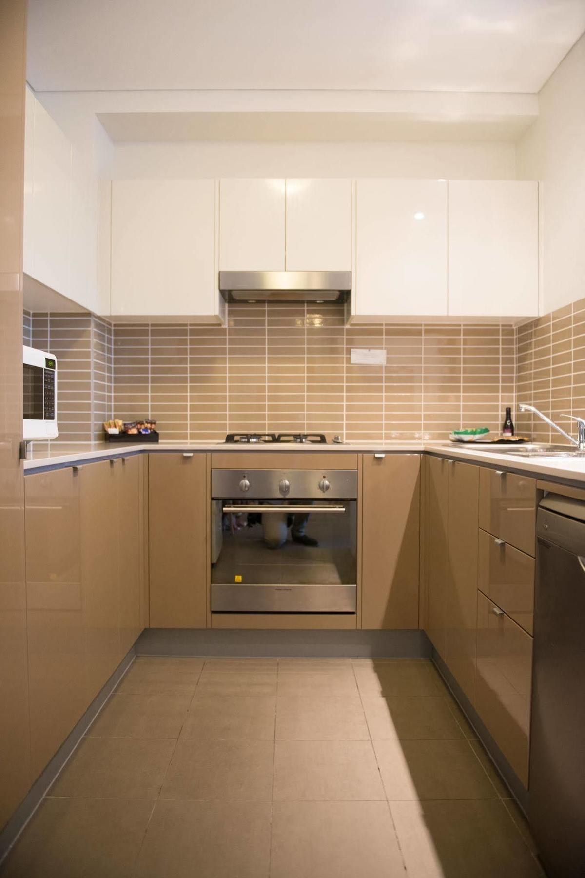 Quality Suites Pioneer Sands Wollongong Bagian luar foto